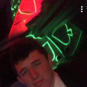 Meet your Posher, Tom